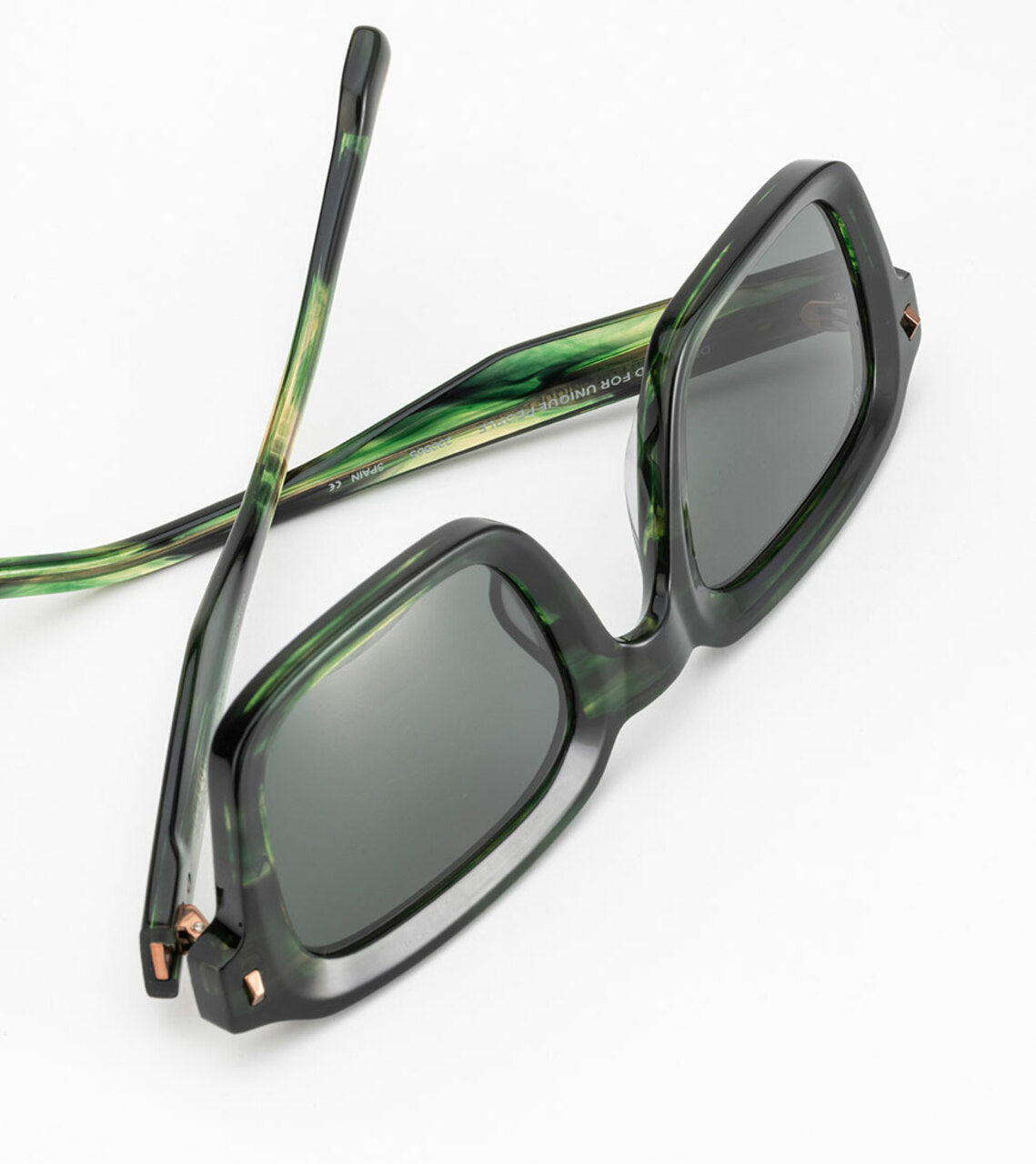 Jordi | 2 Colors Available